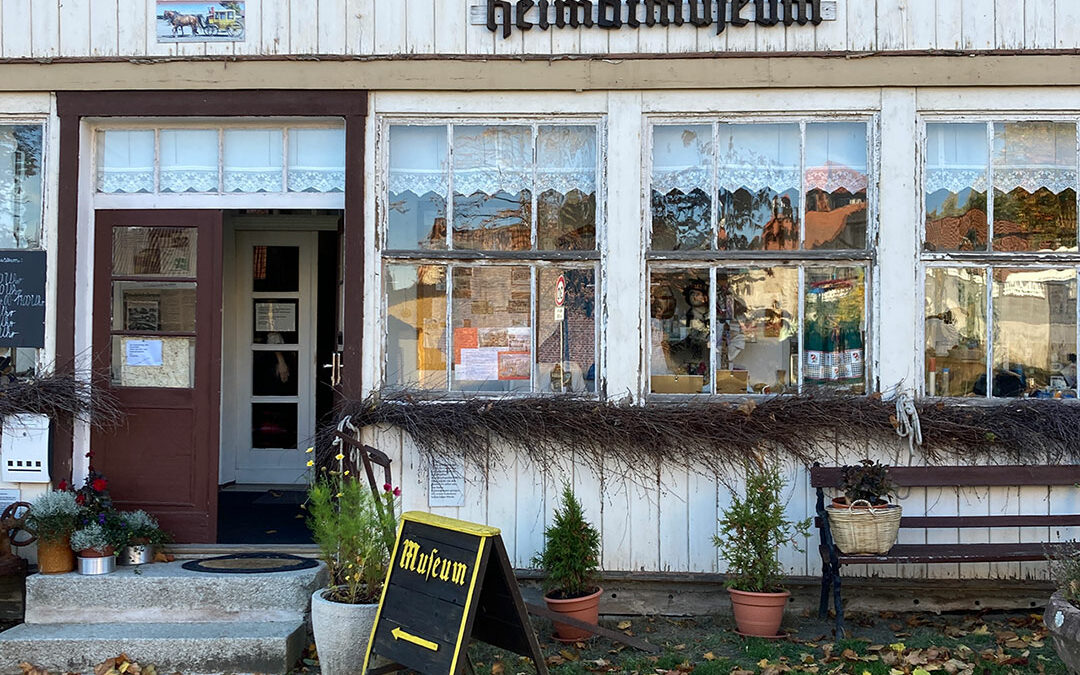 Ski- und Heimatmuseum Friedrichsbrunn, Zechpreller, Mickie Krause