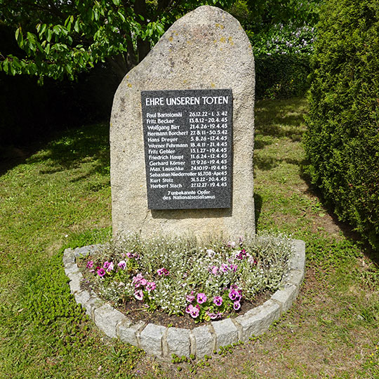 138 Kriegsende ehre