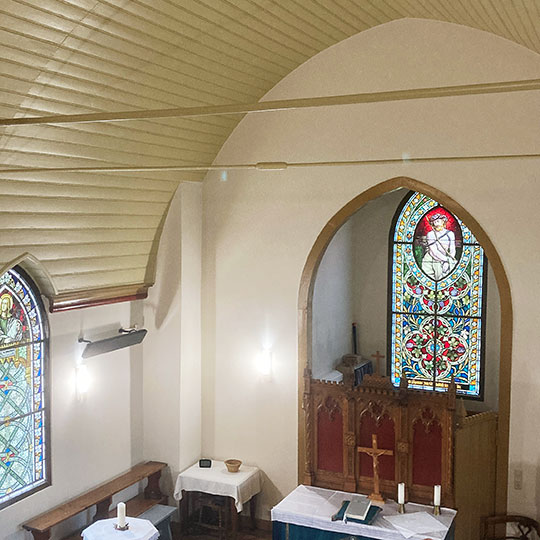 151 Holzkirche Innenraum