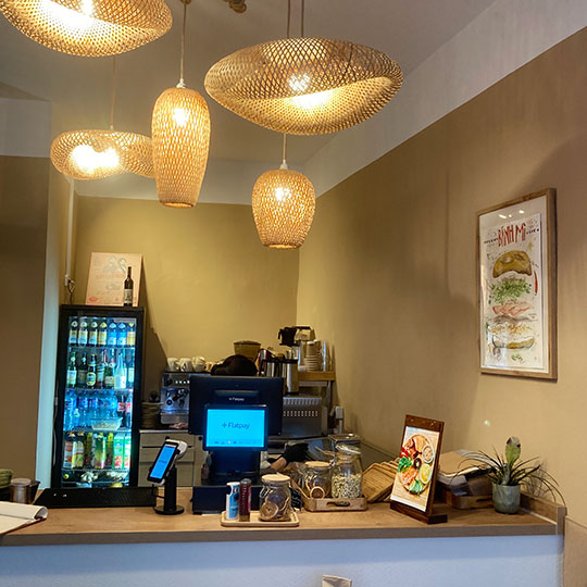 162 Cafe Yo Lampe