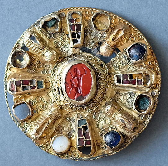 183 Stiftsberg Goldscheibenfibel